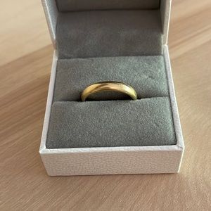 Sold vintage 10k gold ring
